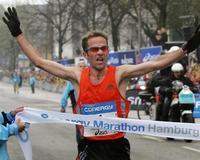 Julio Rey bate el rcord de Espaa de maratn y gana en Hamburgo