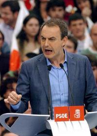 Zapatero destaca la fortaleza del Ejecutivo y dice que el PP no derogar los estatutos