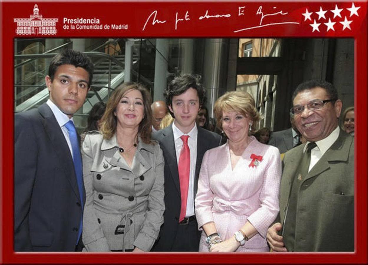 Con la expresidenta de Madrid, Esperanza Aguirre, y la presentadora Ana Rosa Quintana