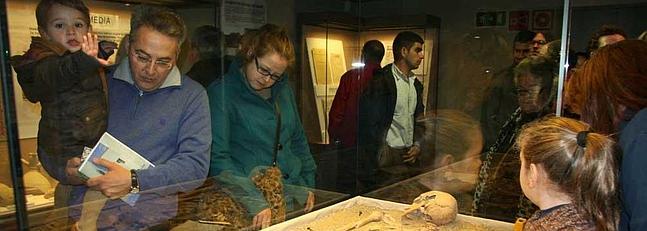 Los arqueólogos del Castillo de Medina publican un informe con las excavaciones de 2012