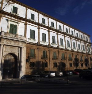 Diputación tiene dos ofertas nuevas para construir un hotel en Valcárcel