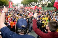 Miles de jerezanos toman las calles  en defensa del empleo industrial