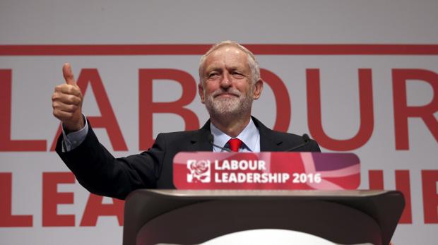 Corbyn promete unificar el laborismo tras arrasar en las primarias