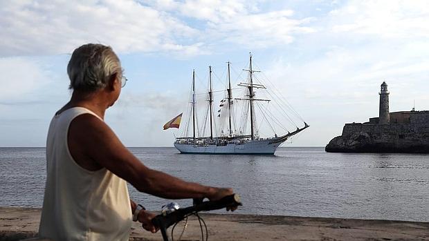 El buque escuela Juan Sebastián de Elcano visita La Habana
