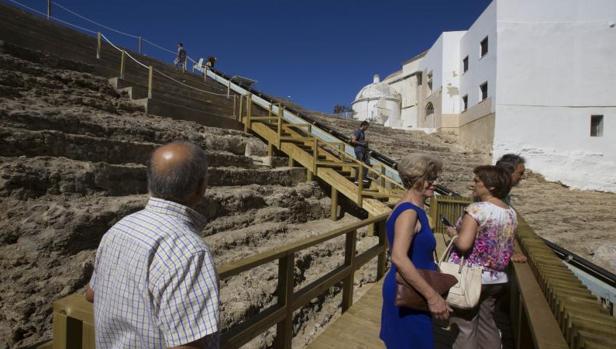 La joya romana de Cádiz se abre al Pópulo