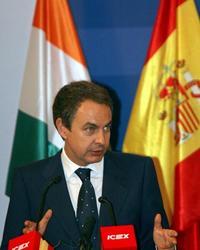 Zapatero anuncia que el Gobierno ha elegido ya a los interlocutores con ETA