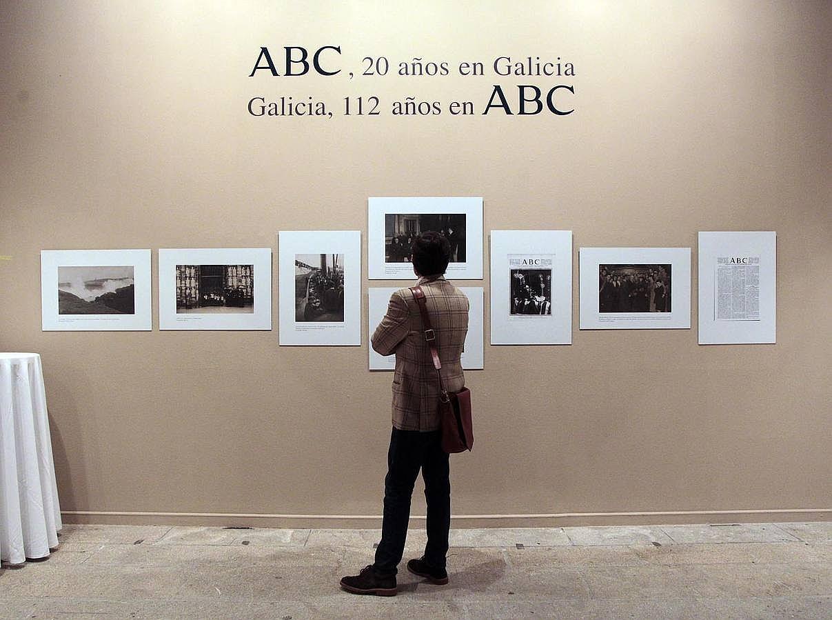 La exposición combina imágenes del rico archivo de ABC con portadas del diario con Galicia como protagonista