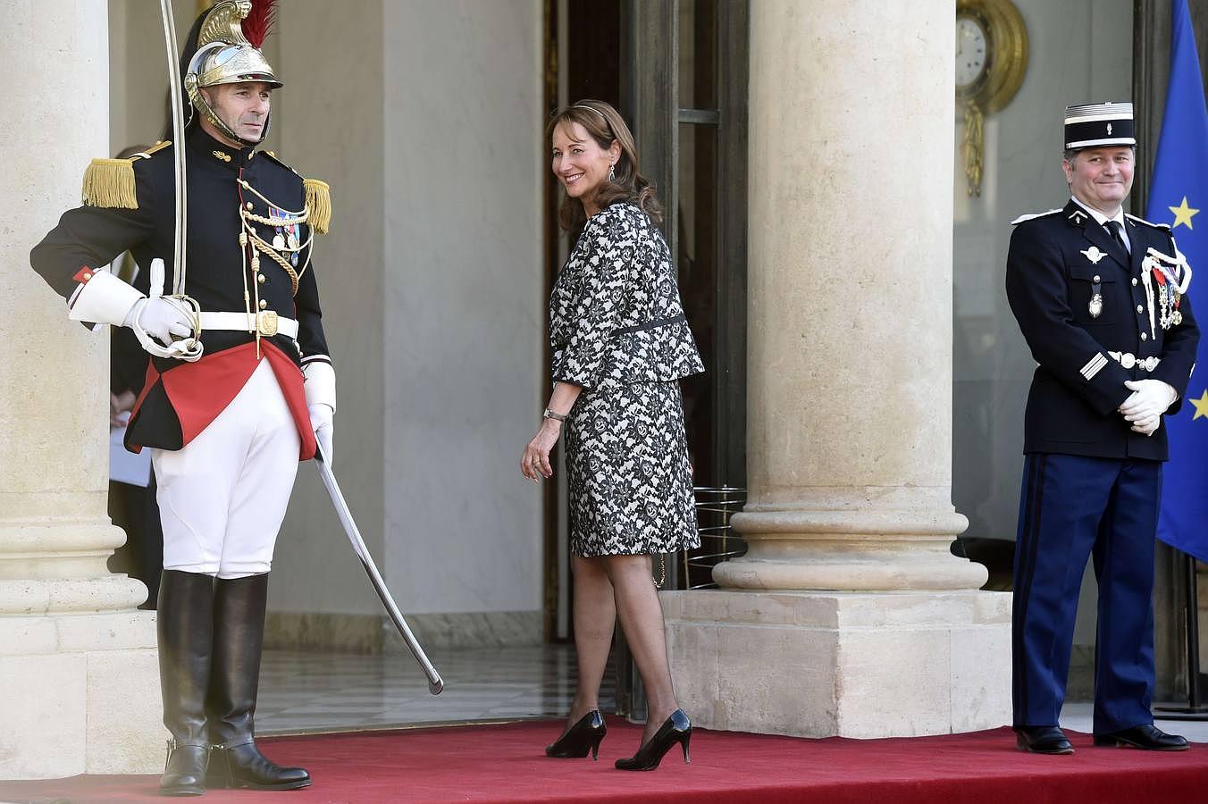 Segolene Royal, ministra francesa de ecología y desarrollo sostenible, acudió a la cita con un traje estampado