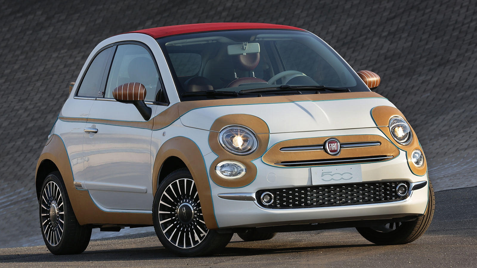 El Fiat 500 C personalizado será subastado en la gala I Defend 2015