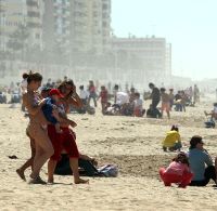 Los usuarios de la playa podrn conocer el tiempo gracias a una estacin meteorolgica